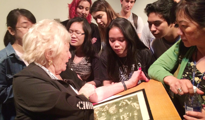  Bronia Cysgeiser with a group of students.