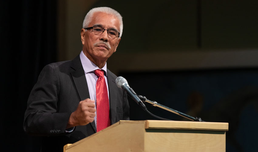 Calgary Peace Prize honours Anote Tong