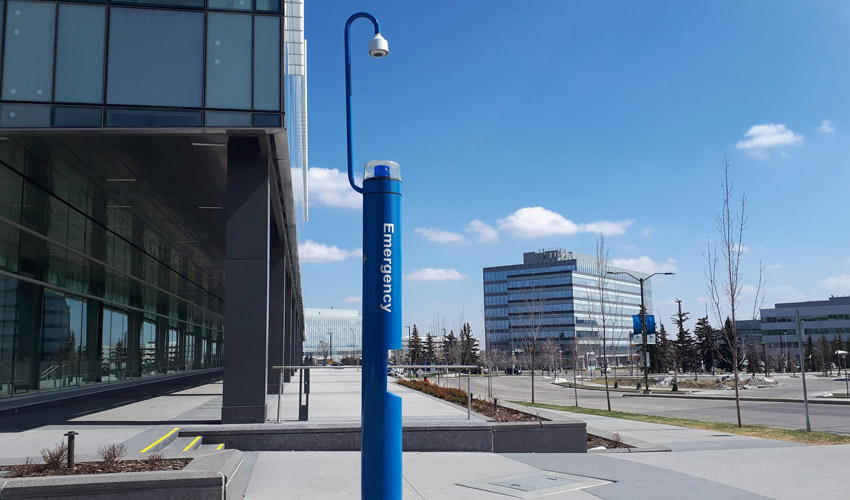 Photo of a code blue station outside the Riddell Library and Learning Centre.