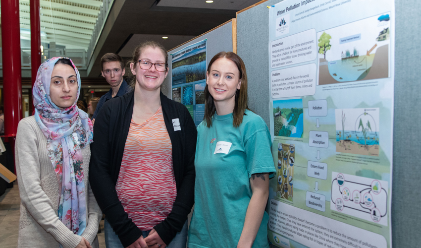 Students Jocelyn Boegelsack, Emily Carroll, Sosan Shaheen.