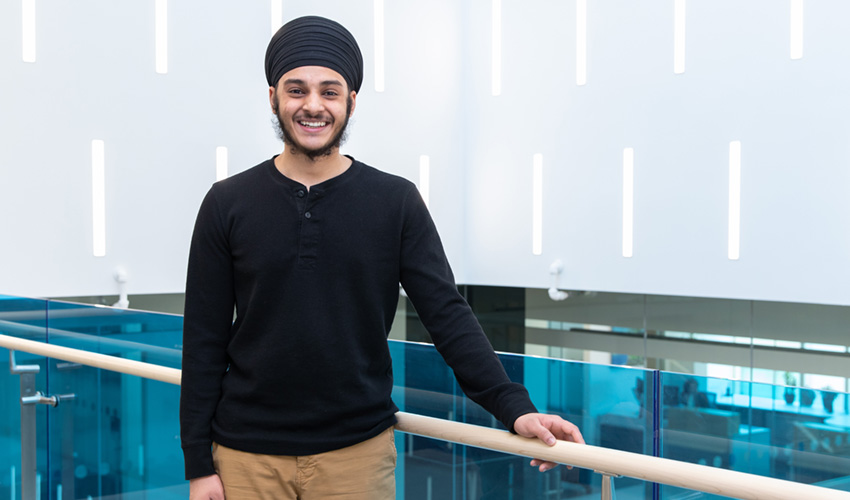 Tarandeep Singh Kainth, co-founder of Sharyeo in the Riddell Library and Learning Centre