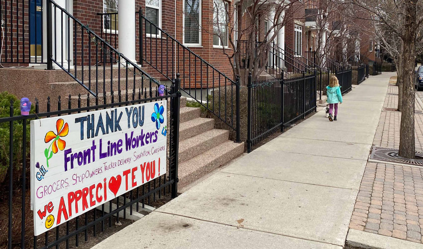 Photo of a sign showing gratitude for frontline workers.