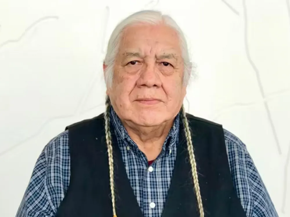 Dr. Bruce Starlight — Tsuu t'ina