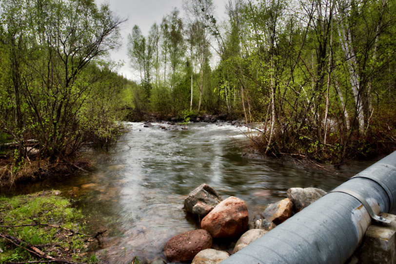 Pipeline Crossing